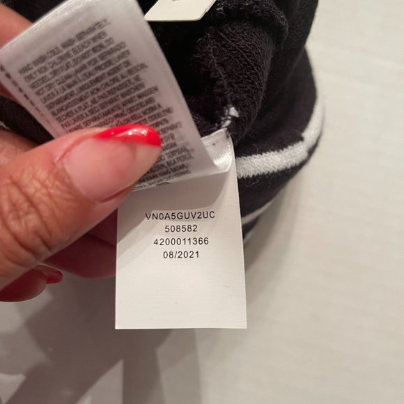 NWT Vans Off The Wall Women's Breakin Curfew Black Striped Beanie Onesize - Picture 7 of 10